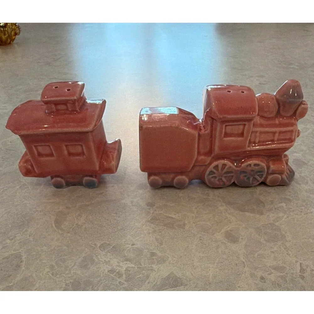 Vintage Pink Ceramic Train Salt and Pepper Shakers Set 2pc Novelty Locomotive